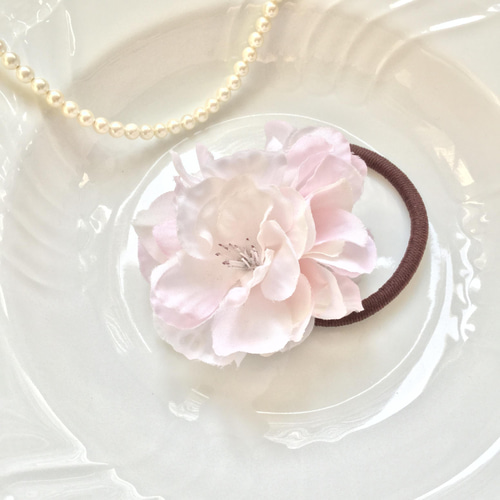 新作 桜の花束 ヘアゴム つまみ細工＊ 桜のヘアゴム ~花の宴~ 】---フラワー/誕生日/記念日