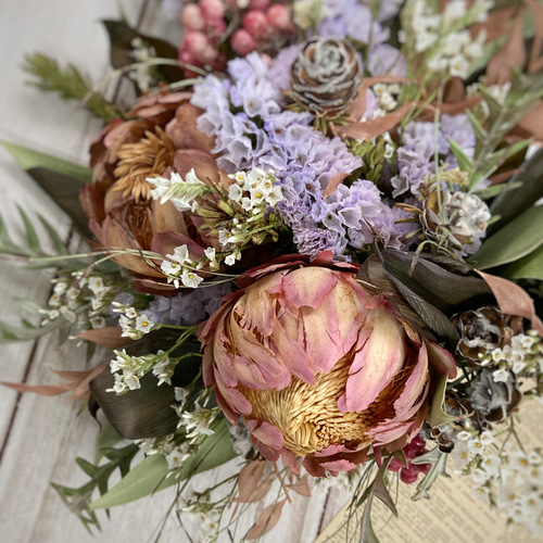 和にも合うエレガントリース:ドライフラワーリース リース 花うさぎと