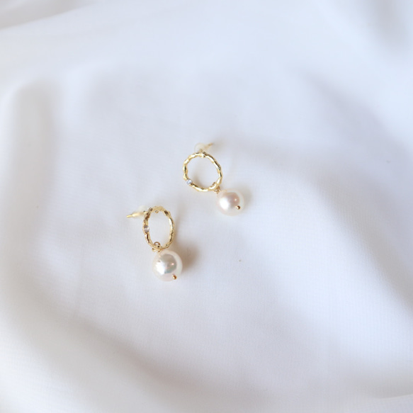 Botanical Akoya pearl circle pierces 5枚目の画像