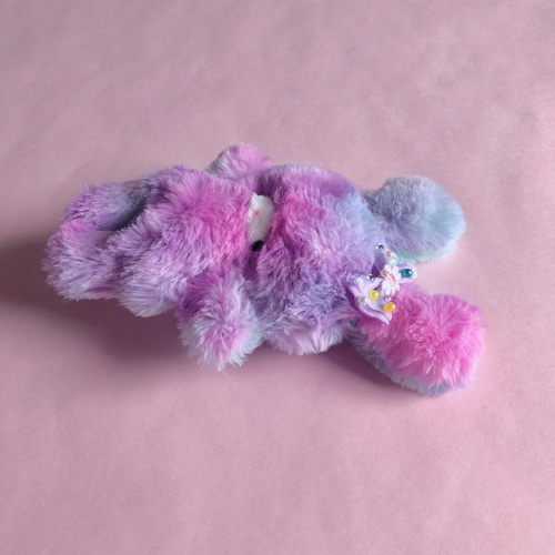モコモコうさぎちゃん(紫)ケーキ♡ゆめかわ ゆめかわうさちゃん♡空色×紫なフワフワうさぎ♡手のひらサイズ