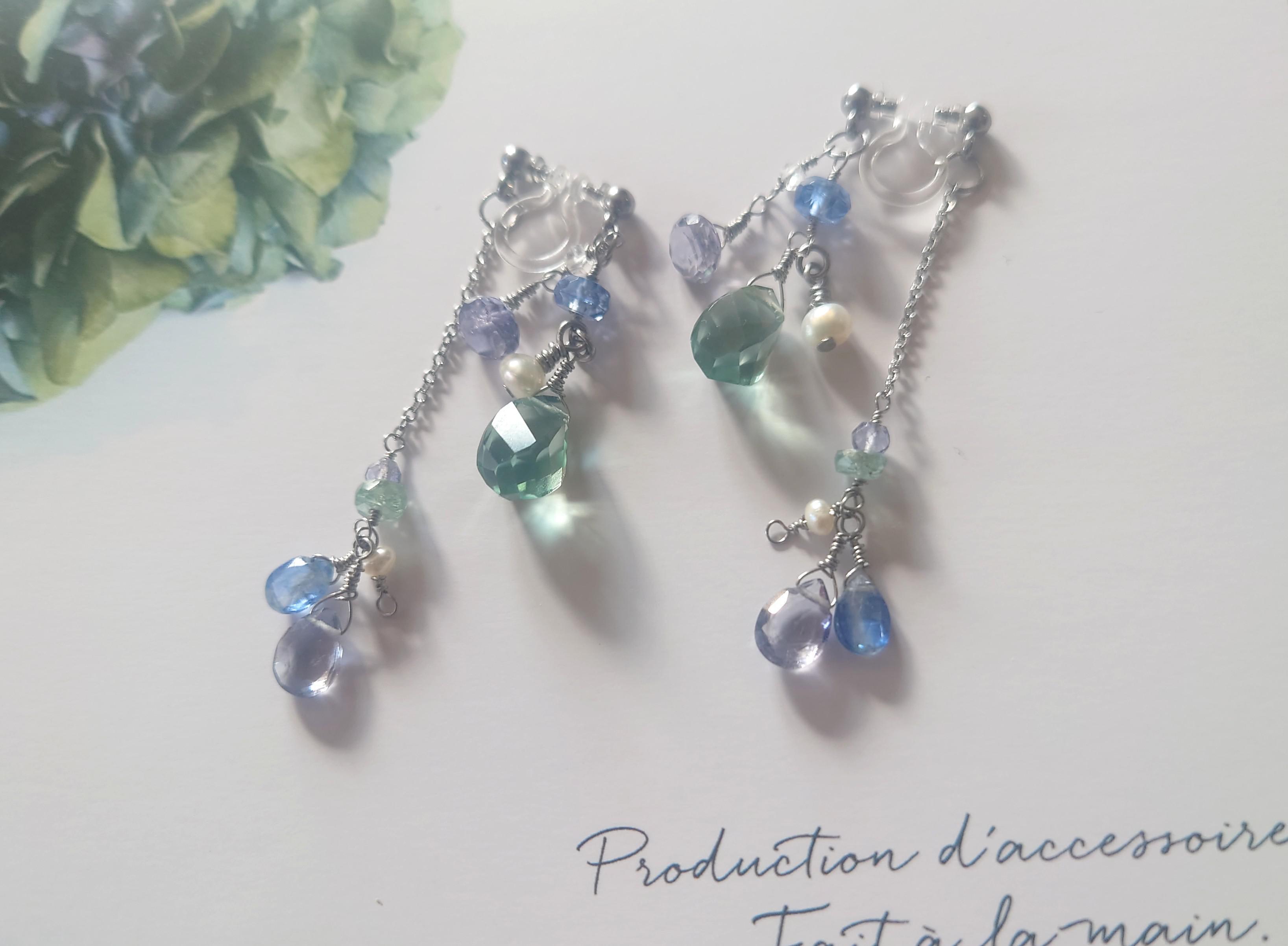 サージカルステンレスluxe✨グリーンフローライトやカイヤナイなどブルーグリーン天然石のピアス風両カンイヤリング