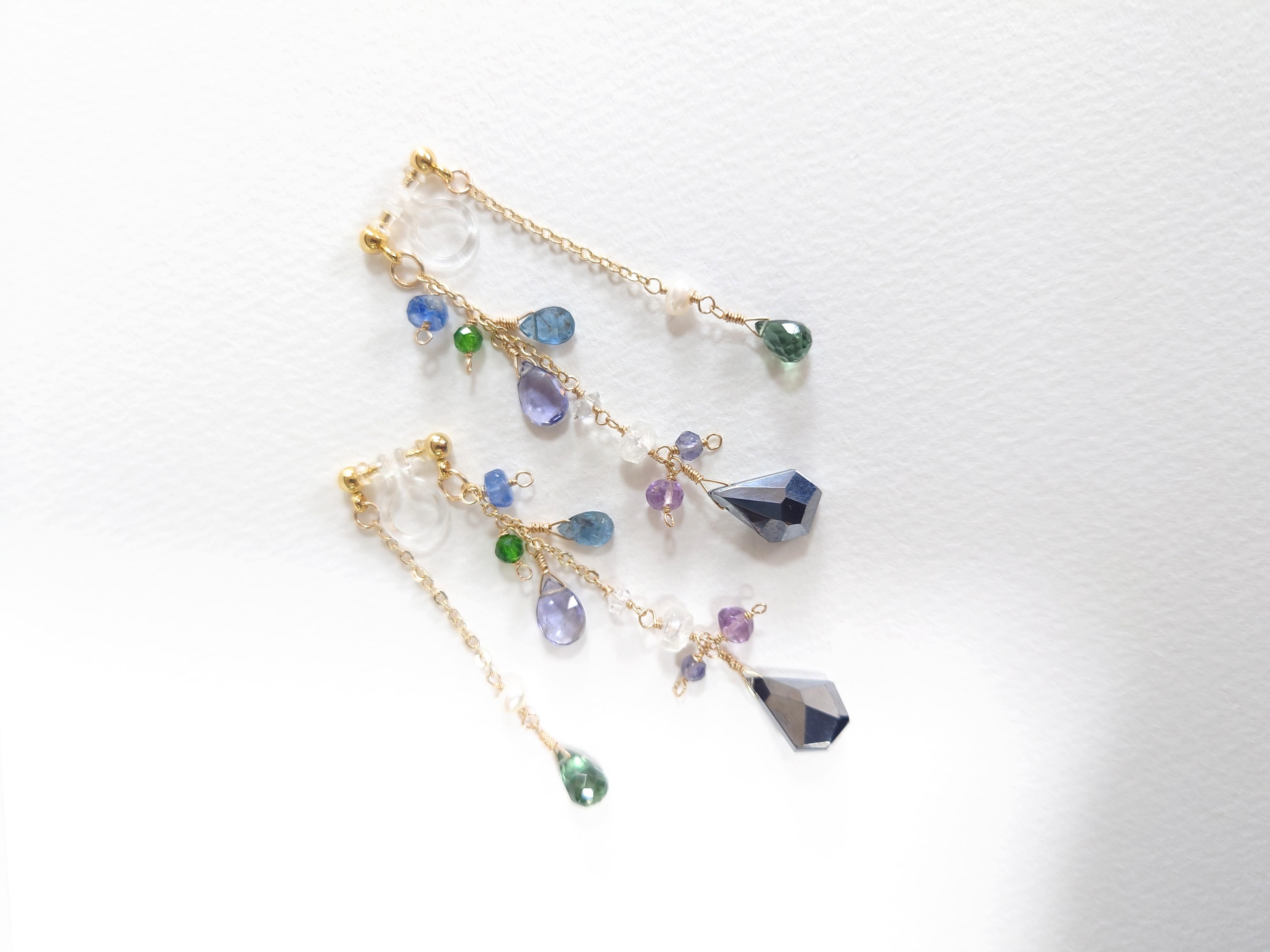 14kgf〜luxe✨ナチュラルシリコンやサンタマリアアクアマリンなど天然石のエレガントなピアス風両カンイヤリング