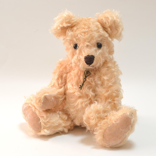 ライトブラウン モヘアの本格的な王道のクラシック テディベア