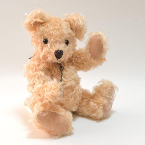 ライトブラウン モヘアの本格的な王道のクラシック テディベア