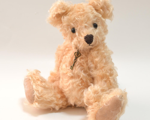 ライトブラウン モヘアの本格的な王道のクラシック テディベア