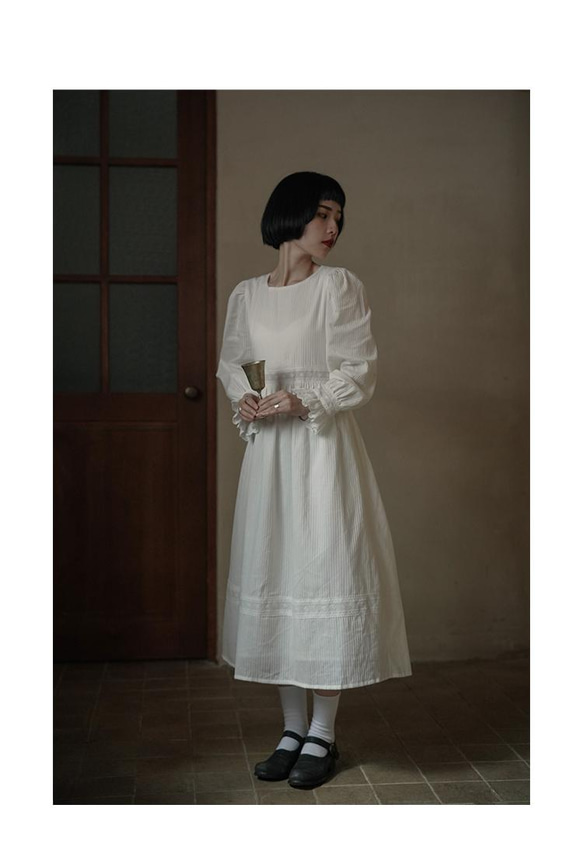 治癒系白色 棉質竪條提花少女洋裝 法式花邊袖高腰連身裙 含裡布 第10張的照片