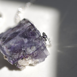 【057 Fluorite Fest】 ヤオガンシャン フローライト 鉱物原石 シルバー925 ネックレス 天然石 3枚目の画像