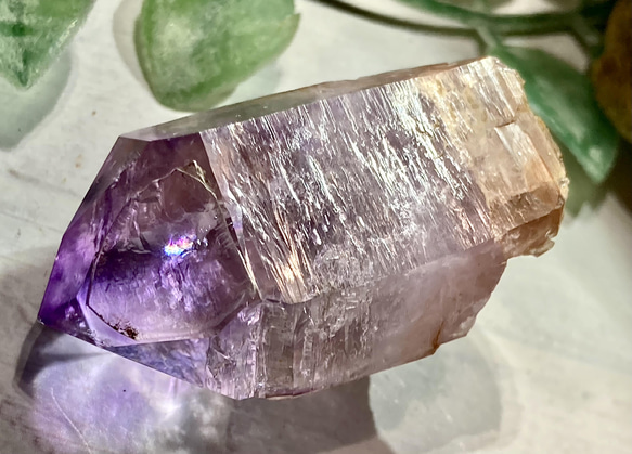 女神が宿る紫水晶✨　虹入り　ベラクルス アメジスト　ラフストーン　原石 2枚目の画像