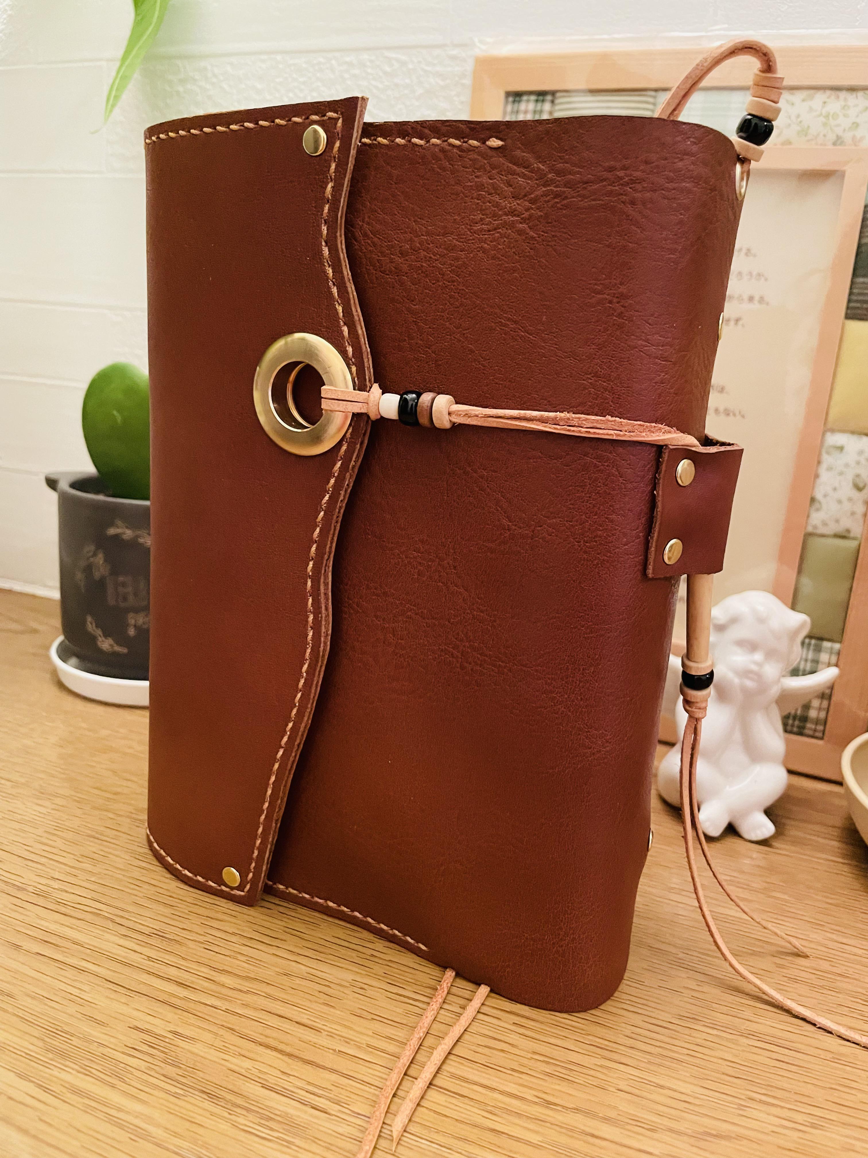 受注見本　本革ハンドメイドキリスト聖書カバー