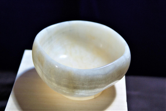 石の器『月影』抹茶茶碗　花器　天然石オニックス　彫刻家による手彫りの作品 