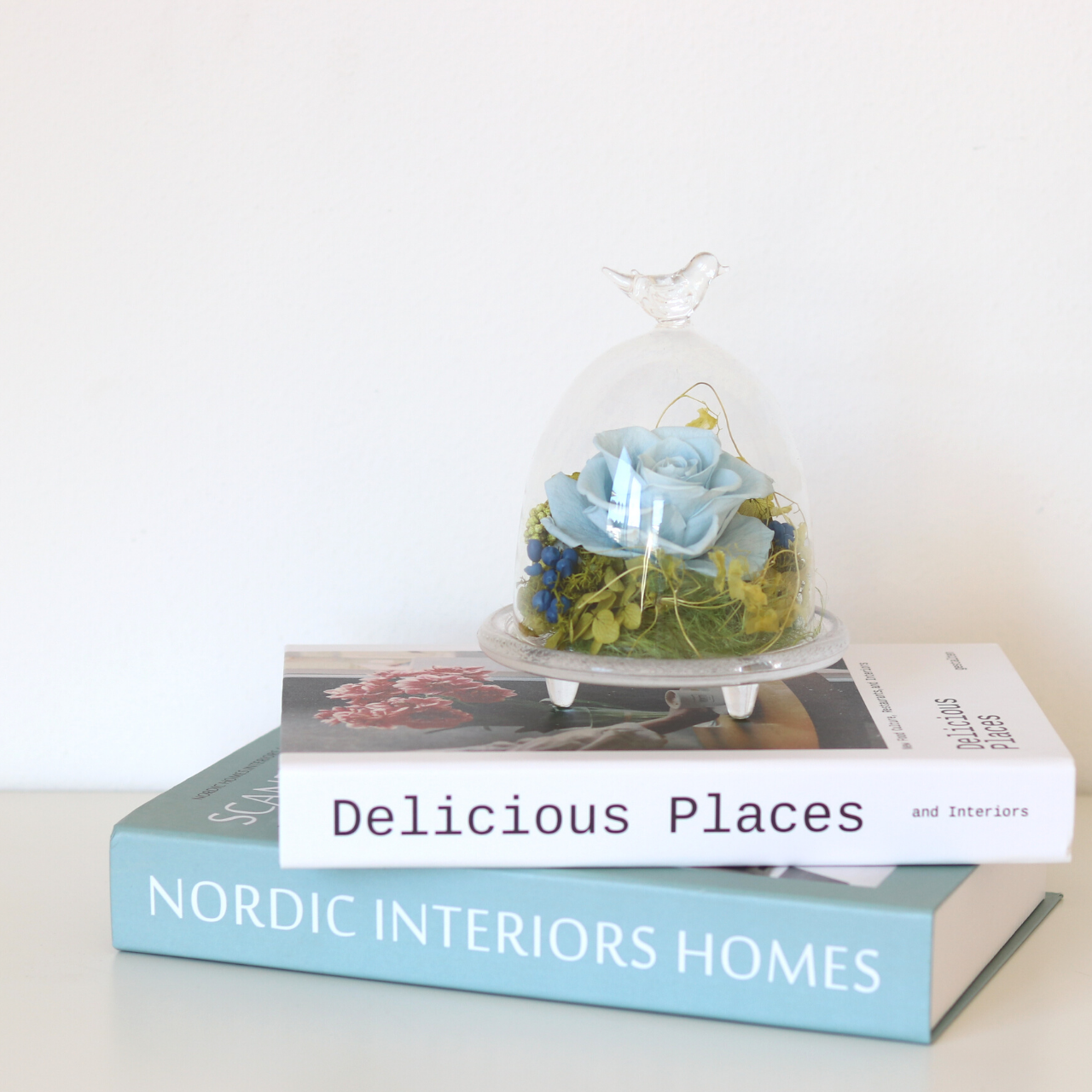 おしゃれなガラスドーム　バード　鳥　水色のバラ　プリザーブドフラワーギフト【ラッピング・メッセージカード無料】