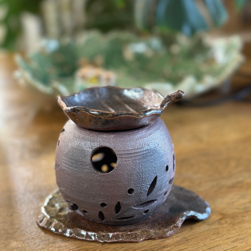 リチャードジノリ　アロマポット 星型穴付き アロマキャンドル　陶器製 リチャードジノリ キャンドル リチャードジノリ アロマポット 星型穴