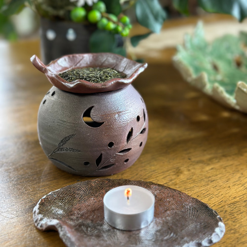 満月と三日月の灯りが揺れる焼き締め茶香炉&葉皿 リラクゼーション