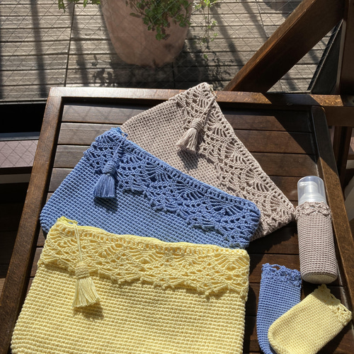 ハンドメイド　モチーフ編み　ポケットティッシュケース　ポーチ　 保冷バッグ4点 ポケットティッシュケース❃ボーダー | Pocket Crochet