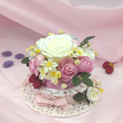 結婚祝いにフラワーケーキ♡アーティシャルフラワー　バラ　ベビーピンク　お呼ばれ　贈答品　おしゃれ　ウェディング　上品　 4枚目の画像