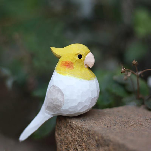 【オカメインコ】鳥好きさんへのプレゼント 置物 木彫り 文鳥 天然木 彫刻 受注制作 3枚目の画像