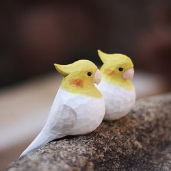 【オカメインコ】鳥好きさんへのプレゼント 置物 木彫り 文鳥 天然木 彫刻 受注制作 1枚目の画像