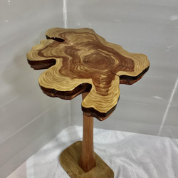 天然木　カイズカイブキ　サイドテーブル　一点物　手造り 2枚目の画像