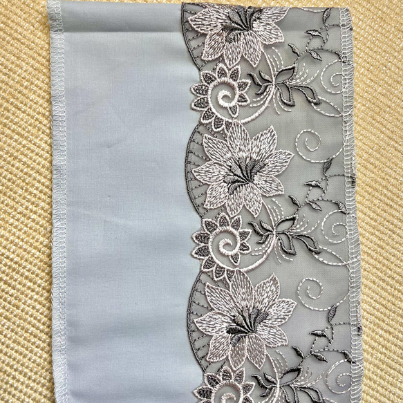 洗える刺繍半衿　くすみカラーのお花 7枚目の画像