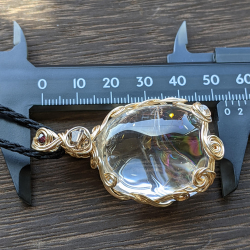 ☆水晶・クリスタル☆ワイヤーマクラメ編みネックレス