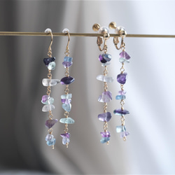 handahófi multi fluorite earring：マルチフローライト　ロングピアス・イヤリング　天然石 3枚目の画像