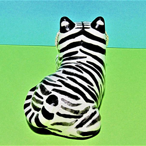 ホワイトタイガー（中）置物＃5（石粉粘土と新聞紙） その他置物 工房