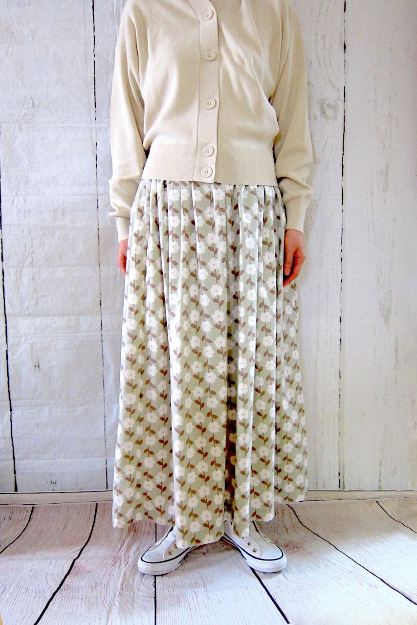 ピーチ起毛ナチュラルフラワーのロングスカート ピスタチオグリーン