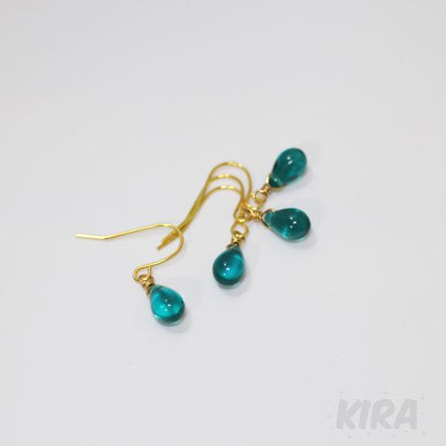 送料無料】チェコガラス 一粒ドロップピアス【ナイルブルー】青緑