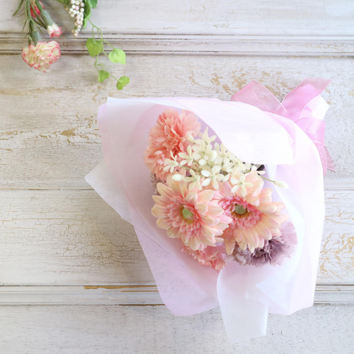 カーネーション・ガーベラの花束 誕生日 記念日 ギフト アート