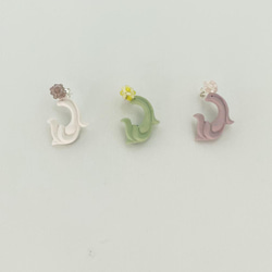 #4 白莨苕花(小)   耳環 : 手工製作軟陶 第5張的照片