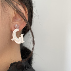 #4 白莨苕花(小)   耳環 : 手工製作軟陶 第1張的照片