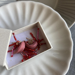 #5 紅括號  耳環 : 手工製作軟陶 第4張的照片