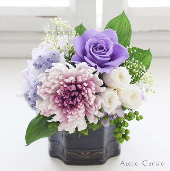 プリザーブドフラワー＜エクラン Sサイズ＞パープル 菊 ローズ 【仏花 お供え花】 4枚目の画像