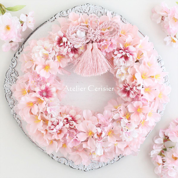 桜 リース 叶結び（願いが叶う）＜アーティフィシャルフラワー＞さくら・サクラ ライトピンク（ピンク組み紐） 2７センチ 1枚目の画像