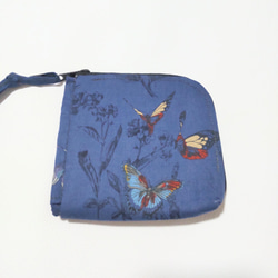 【再販】草花と昆虫柄のL字ファスナー財布(紺) 2枚目の画像