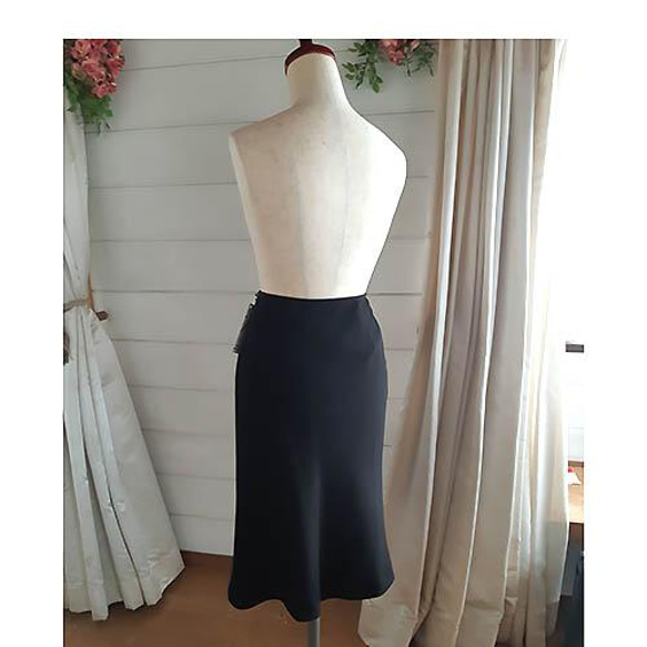 新品タグ付きスカート　ブラックフォーマル　９号 5枚目の画像