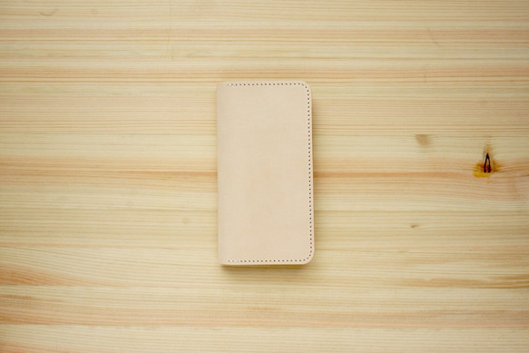 牛革 iPhoneSE (第3世代/第２世代) カバー  ヌメ革  レザーケース  手帳型  ナチュラルカラー 1枚目の画像