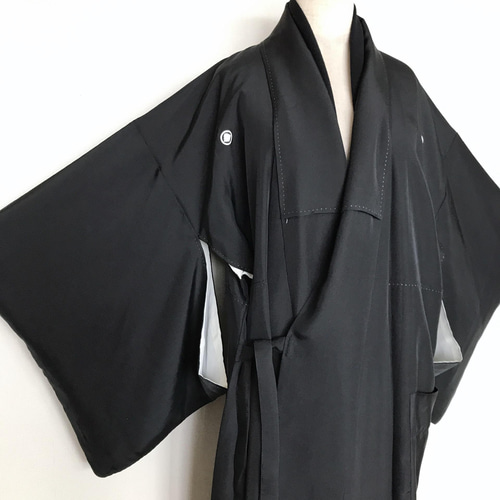 ブラック羽織 煌めく金糸 タックカーディガン ベスト着物リメイク 黒