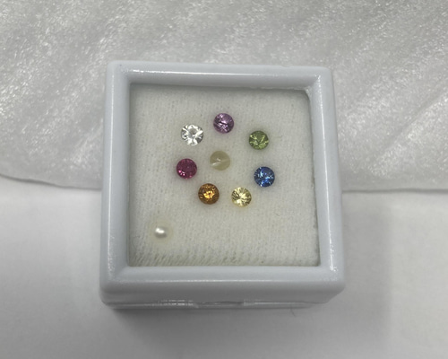 宝石療法にも使われる南アジア伝統の9つの宝石「ナワラトゥナ」7個セット 宝石療法にも使われる南アジア伝統の9つの宝石「ナワラトゥナ」7個セット