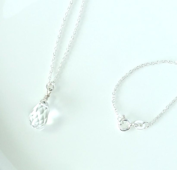 クリスタルの一粒ネックレス   ドロップ型クリスタル AAA  ブリオレットカットのネックレス。大人のピアス Ⅶとお揃い 5枚目の画像