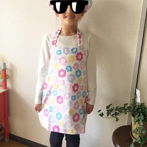 ハンドメイド　エプロン　真です。 4781.jpg