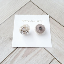 キラキラ♡サークルビーズ刺繍ピアス 3枚目の画像