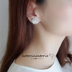 キラキラ♡サークルビーズ刺繍ピアス 4枚目の画像