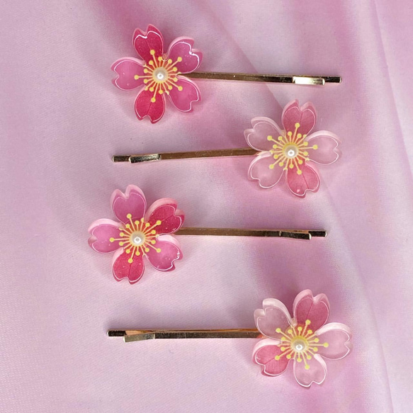 蓄光桜のヘアピンペア 1枚目の画像