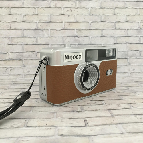 フラッシュの決定版！カメラマン必須アイテム！各社対応しています！簡単！美品！良い フラッシュの決定版！カメラマン必須アイテム！各社対応しています