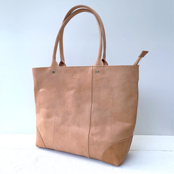 “免運費” Nume 皮革 [A4 箱形肩板線商務手提袋] 以美麗的糖果色生長的無粉底皮革 第1張的照片
