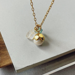 acorn ＆ stone  charm necklace    淡水パール ネックレス 2枚目の画像