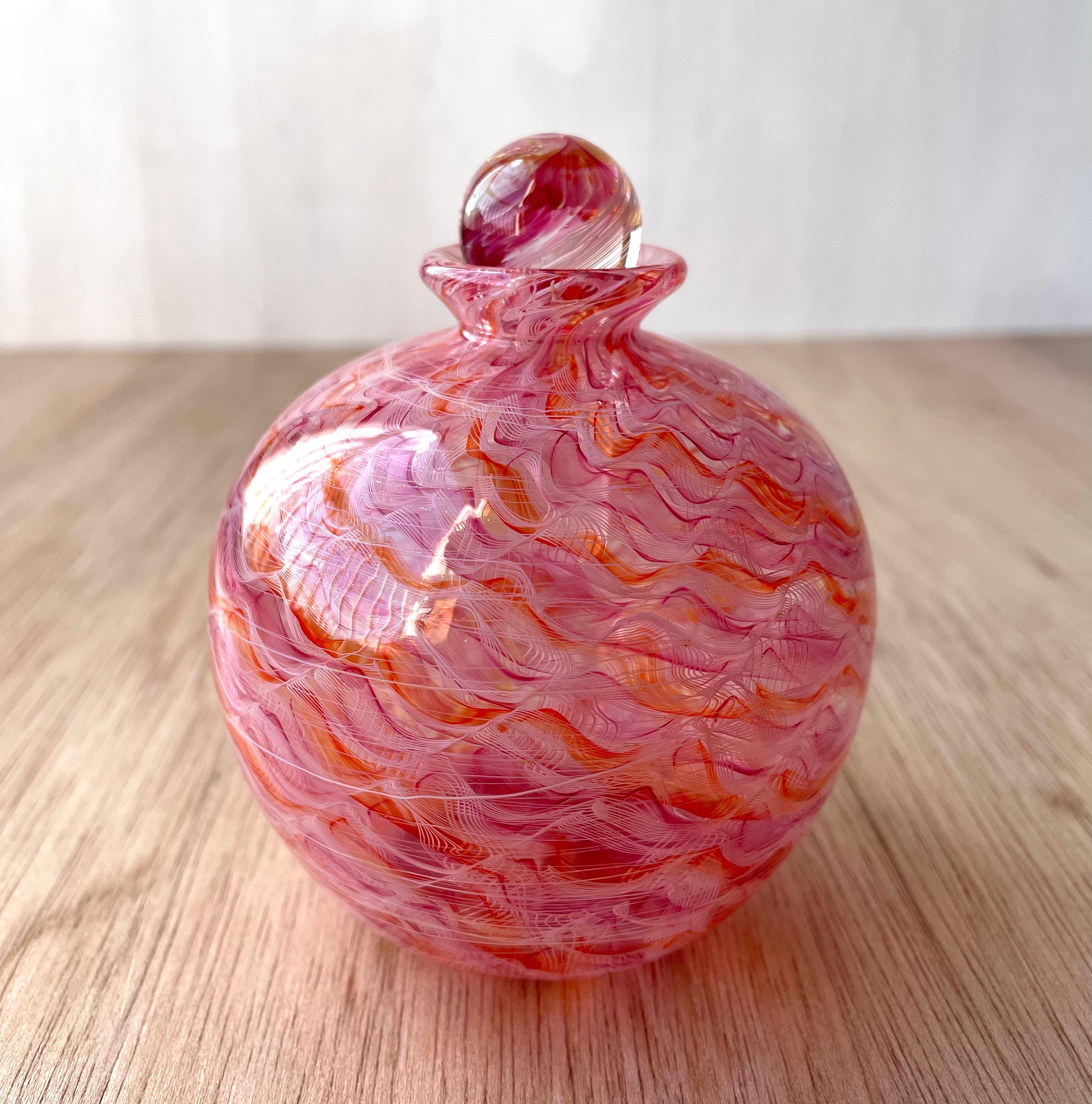 ガラスボトル　レースガラス　流麗