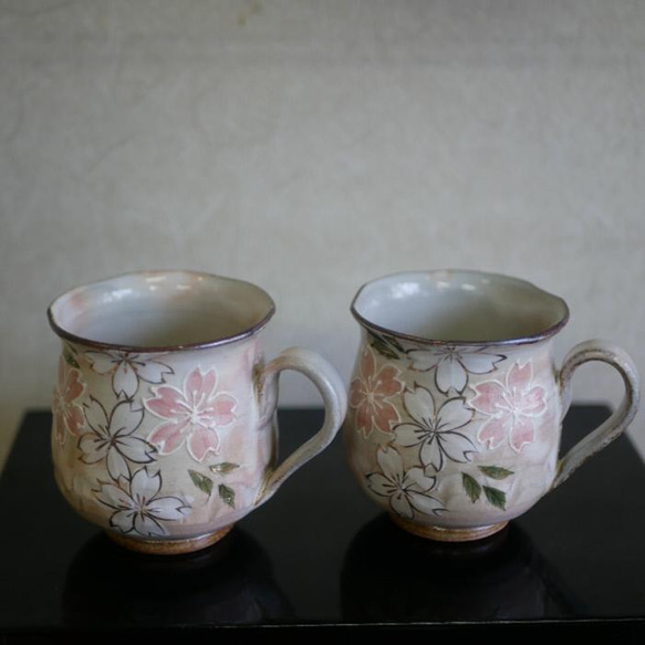 櫻花杯（白癢和金）陶器京燒 第2張的照片