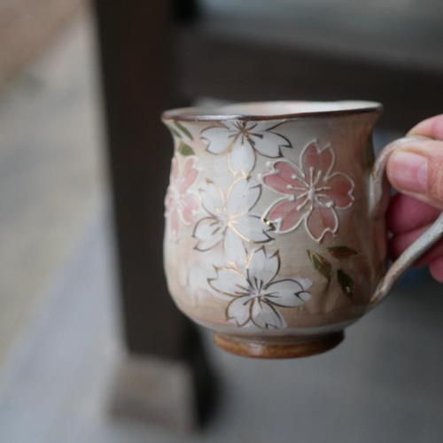 桜 マグカップ （白のイッチンと金彩） 陶器 京焼 マグカップ Shun